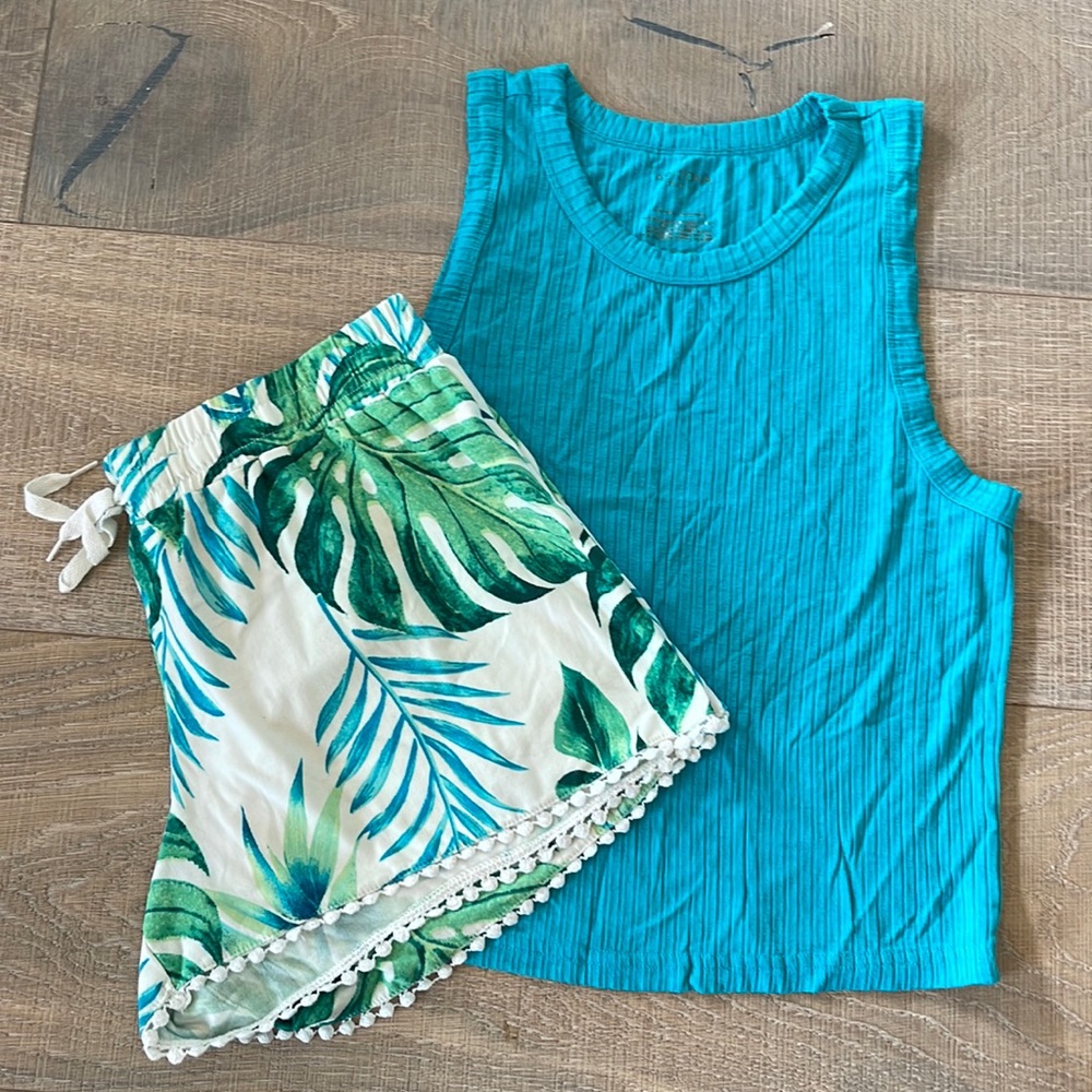 Tropical Outfit